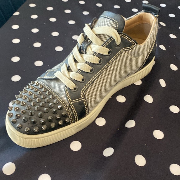 Christina Loubouton - gently used - Picture 3 of 6